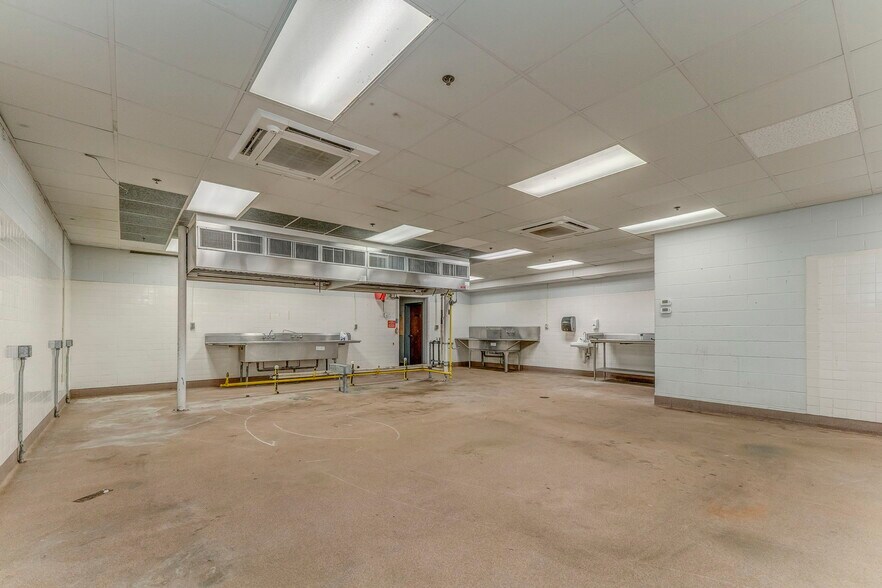 More Photos Of 13 Rome Rd SW, Cave Spring Office For Sale