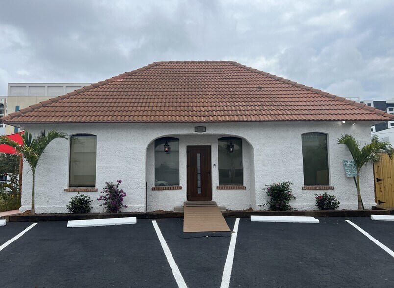 More Photos Of 856 2nd Ave N, Saint Petersburg Loft Creative Space For Sale