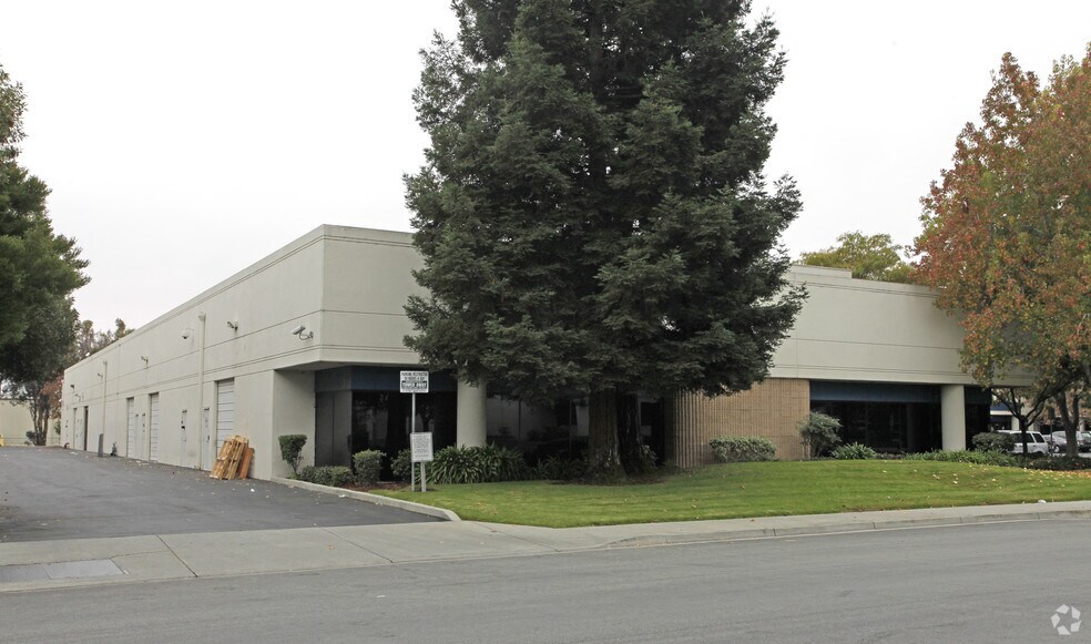 Primary Photo Of 40543-40563 Encyclopedia Cir, Fremont Light Manufacturing For Lease