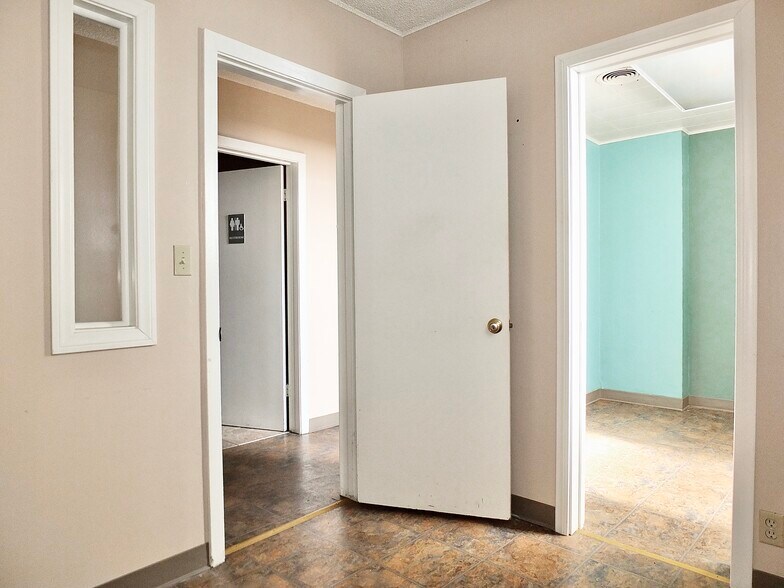 More Photos Of 830 Atlantic Ave, Long Beach Medical For Sale