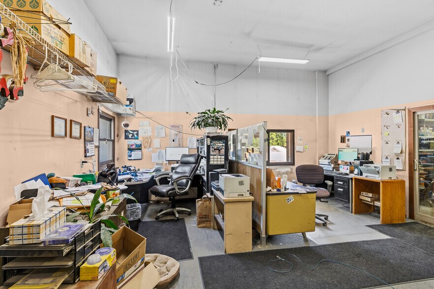 More Photos Of 8303 216th St N, Forest Lake Warehouse For Sale