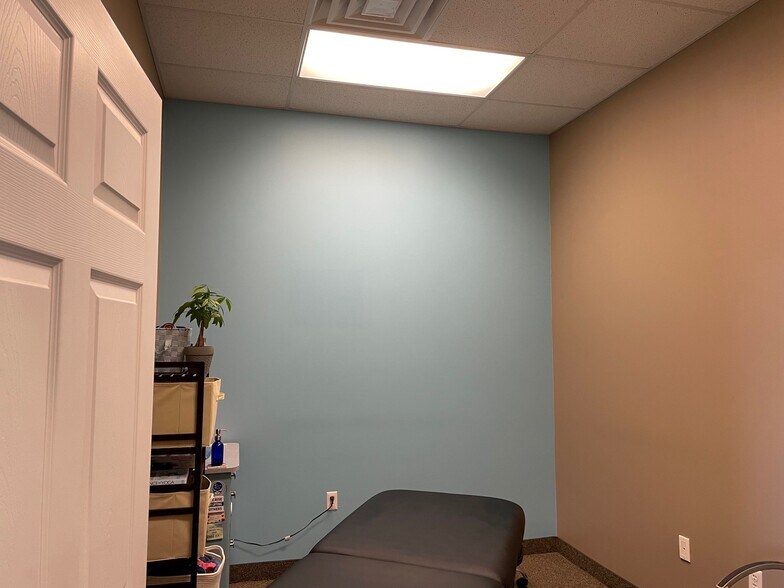 More Photos Of 761 Indian Boundary Rd, Chesterton Unknown For Lease