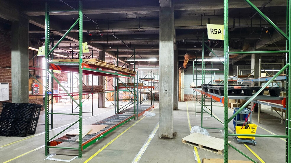 More Photos Of 3901 Main St, Philadelphia Office For Lease