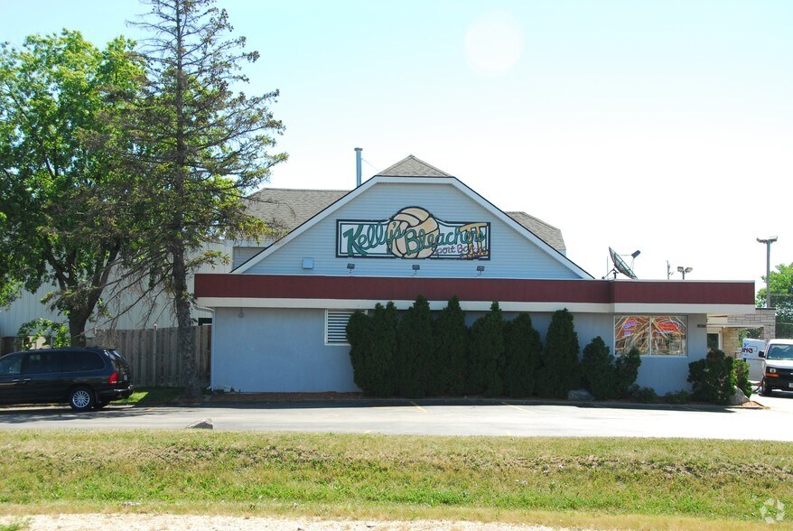 More Photos Of 7805 S Loomis Rd, Wind Lake Restaurant For Sale