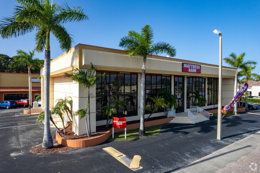 Primary Photo Of , Merritt Island General Retail For Sale