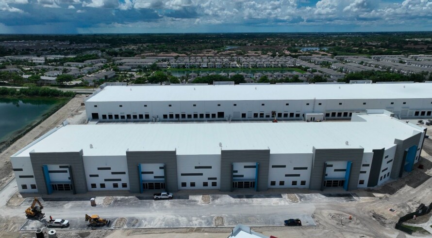 More Photos Of 1001 Park of Commerce Blvd, Homestead Unknown For Lease