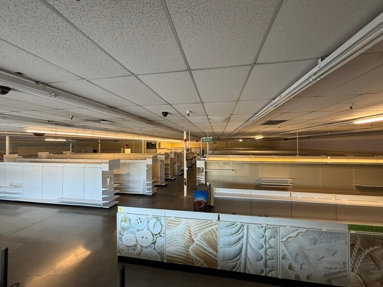 More Photos Of 210-890 Tennant Ave, Morgan Hill Unknown For Lease