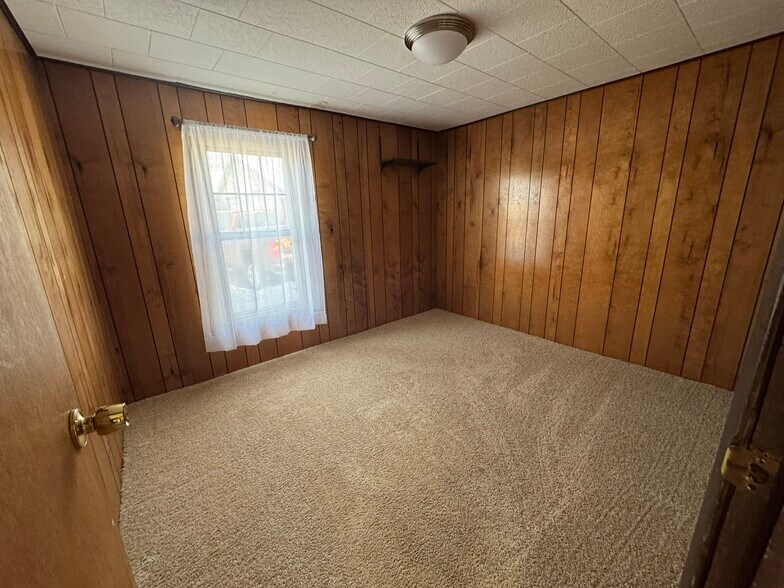 More Photos Of 1436-1438 Military Tpke, Plattsburgh Auto Repair For Sale