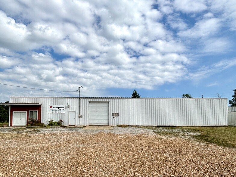 More Photos Of 825 New York Dr, Vandalia Storefront Retail Office For Sale