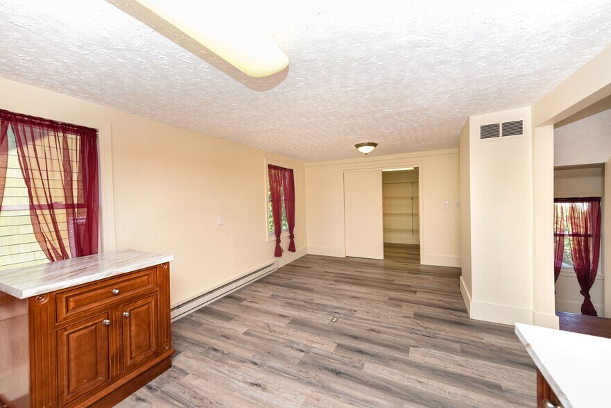 More Photos Of 128 Empire Blvd, Rochester Office Residential For Sale