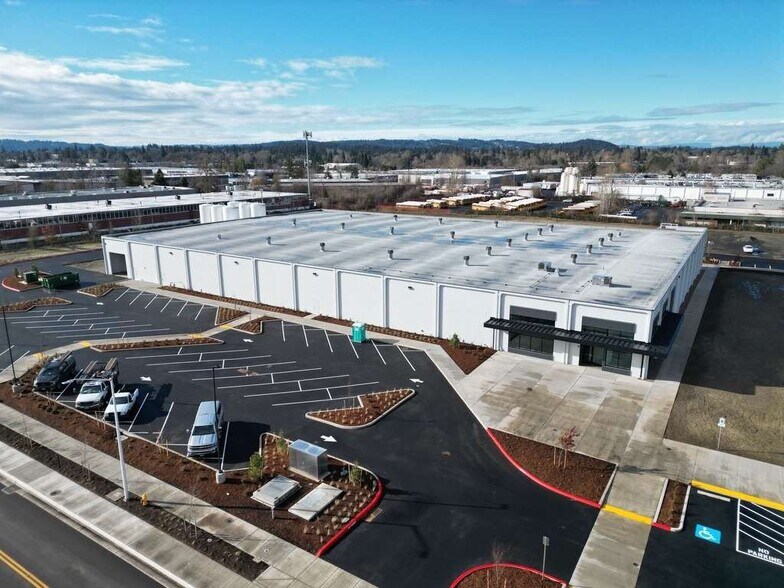 More Photos Of 5051 SW Western Ave, Beaverton Warehouse For Lease