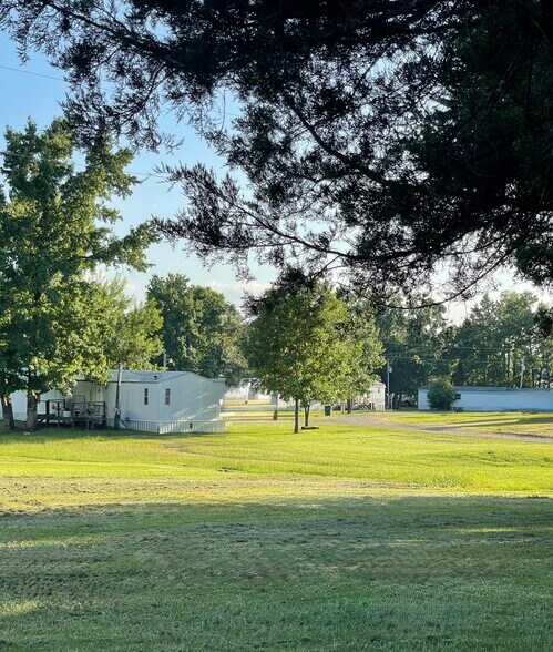 More Photos Of 106 Chance Cir, Mount Ida Multifamily For Sale
