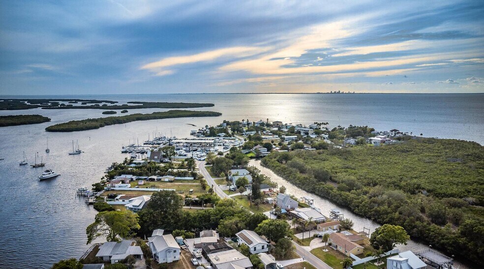 More Photos Of 3225 W Shell Point Rd, Ruskin Apartments For Sale