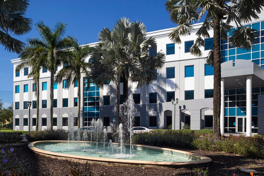 More Photos Of 9850 NW 41st St, Doral Unknown For Lease