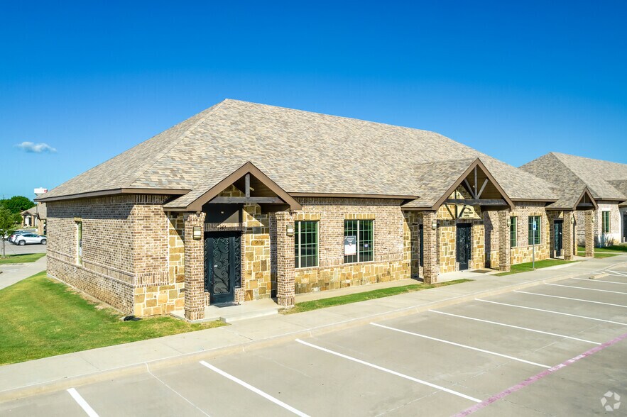 More Photos Of 9300 John Hickman Pky, Frisco Unknown For Lease