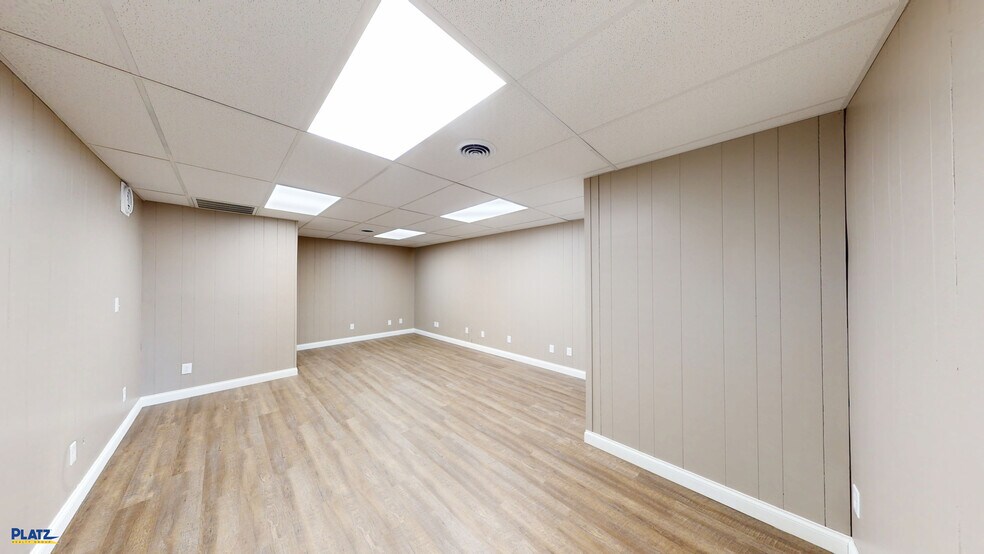 More Photos Of 61 Railroad St, Canfield Office For Sale