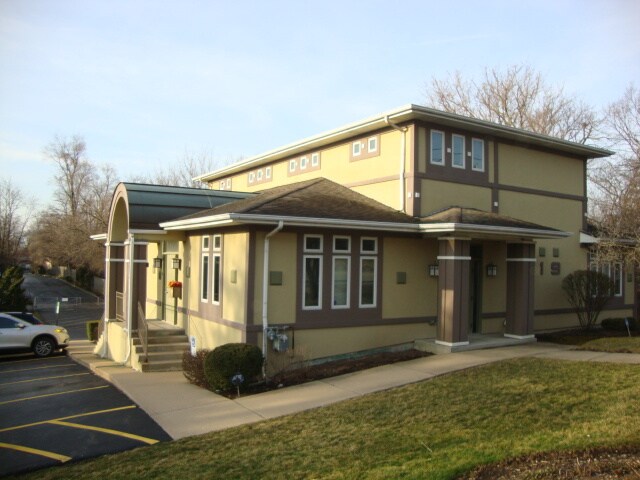More Photos Of 219 W 55th St, Clarendon Hills Office For Lease