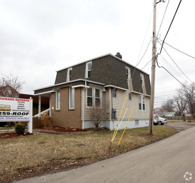 More Photos Of 3711 Broadway, Grove City Storefront Retail Office For Lease