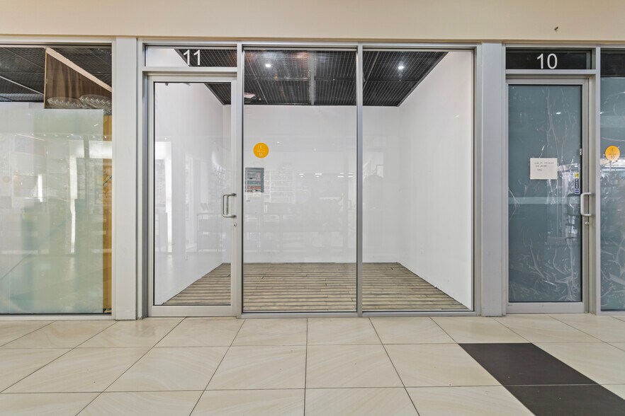 More Photos Of 384 Yonge St, Toronto Apartments For Lease