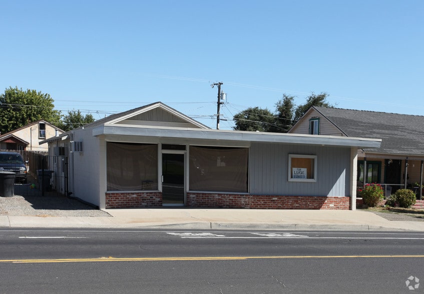 More Photos Of 3513 Atchison St, Riverbank Storefront For Sale