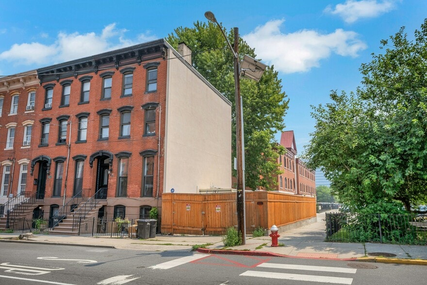 Primary Photo Of 514 Manila Ave, Jersey City Land For Sale