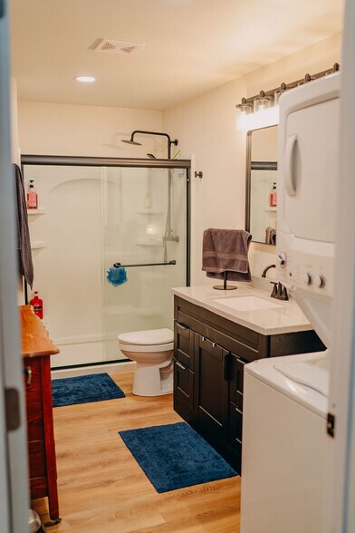 More Photos Of 32639 295th Ave, Holcombe Flex For Sale