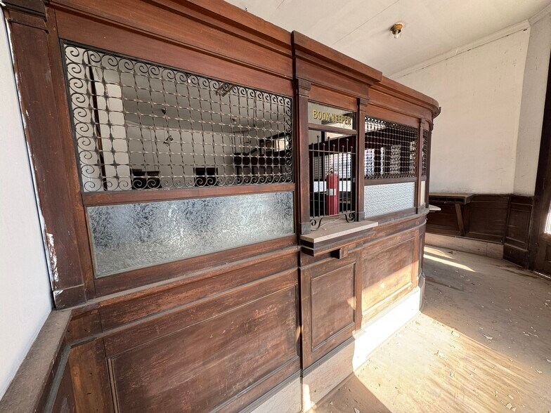 More Photos Of 140 Montgomery St, Toomsboro General Retail For Sale