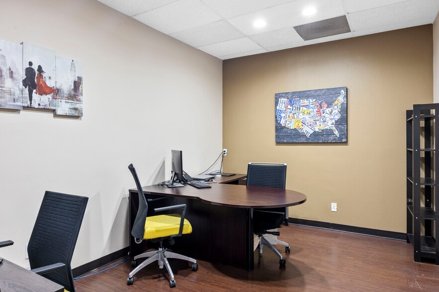 More Photos Of 23275 South Pointe Dr, Laguna Hills Office For Sale