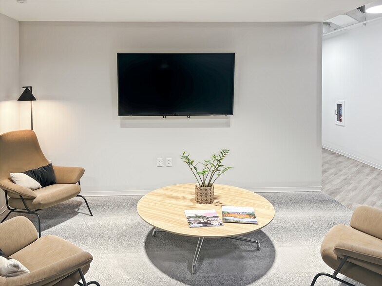 More Photos Of 800 Maine Ave SW, Washington Coworking Space