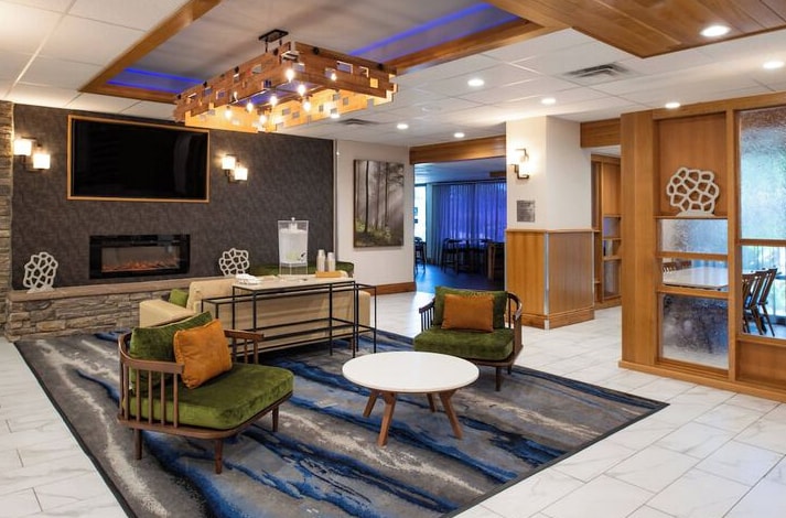 More Photos Of 3540 Rosedale Hwy, Bakersfield Hotel For Sale