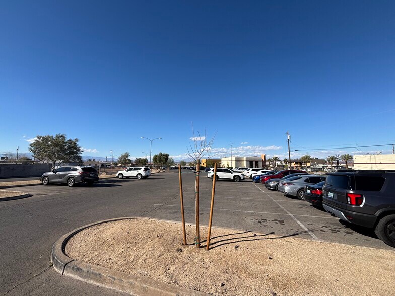 More Photos Of 38 Water St, Henderson Medical For Lease