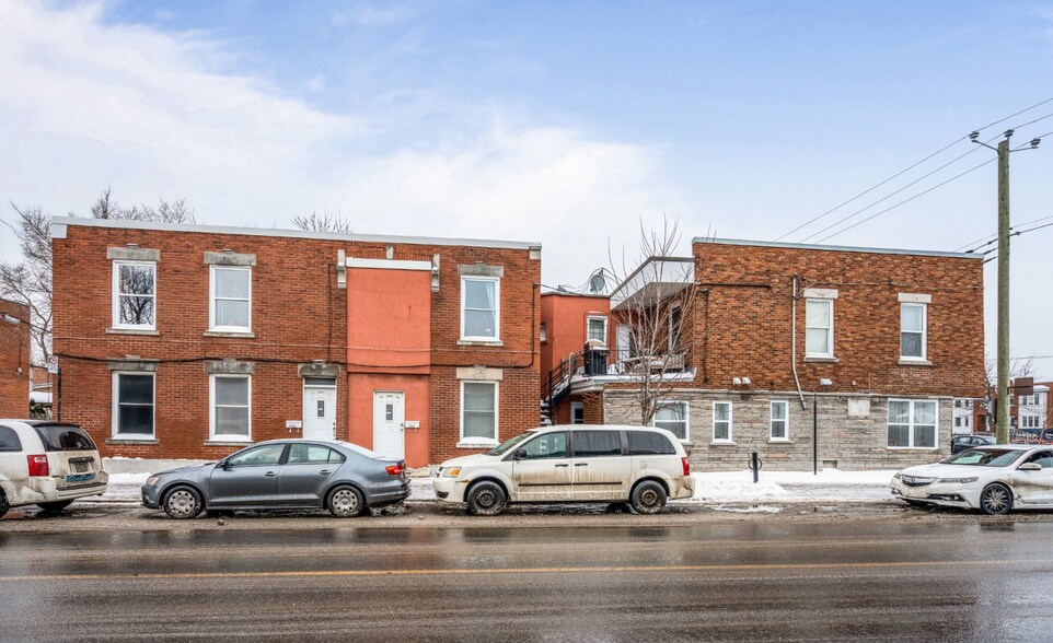 More Photos Of 8714 Rue Dubuisson, Montréal Apartments For Sale