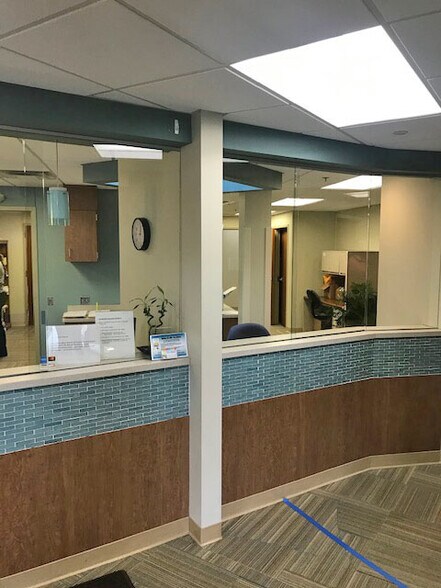 More Photos Of 5250 W 94th Ter, Prairie Village Medical For Lease
