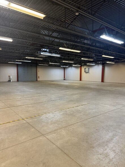 More Photos Of 215 Fast Ice Dr, Midland Research And Development For Lease