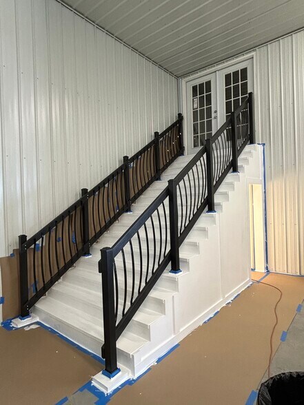 More Photos Of 7754 S State Route 73, Wilmington Flex For Lease