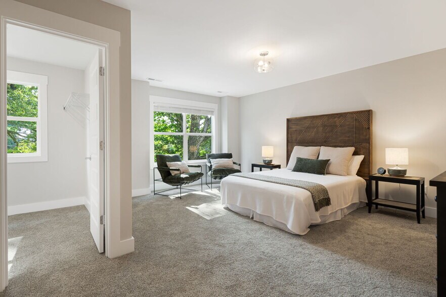 More Photos Of 5, 7, 9, 11 Bolton St, Asheville Apartments For Sale