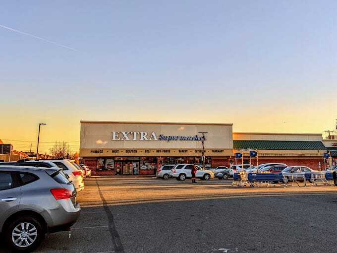 Primary Photo Of 838 E Grand St, Elizabeth Supermarket For Lease
