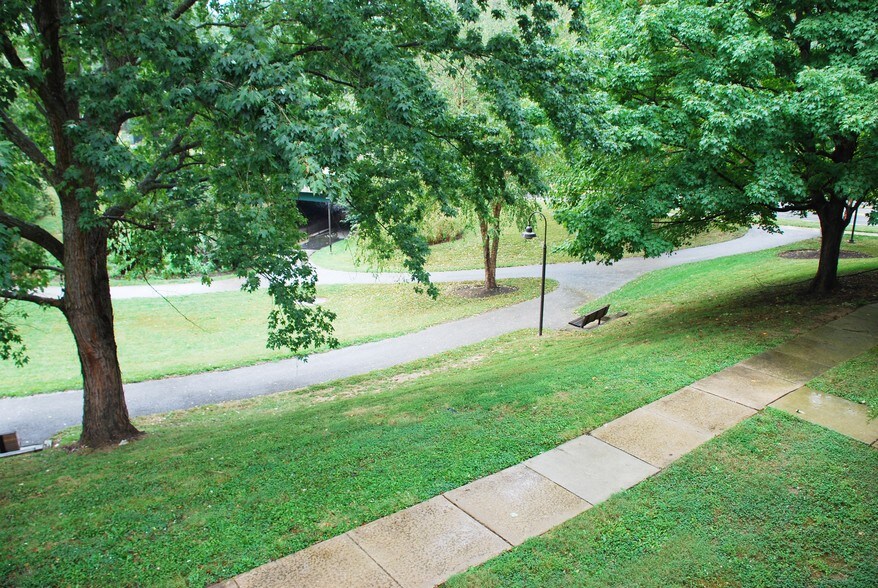 More Photos Of 7270-7278 Cradlerock Way, Columbia Medical For Sale