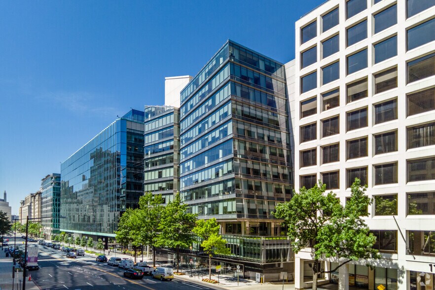 More Photos Of 1152 15th St NW, Washington Office For Lease