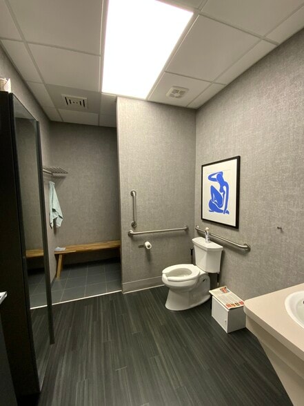 More Photos Of 3436-3500 Granite Cir, Toledo Medical For Lease