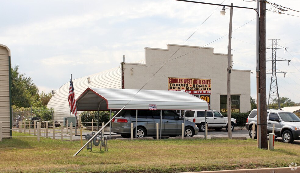More Photos Of 8200 NE 23rd St, Oklahoma City Auto Dealership For Sale