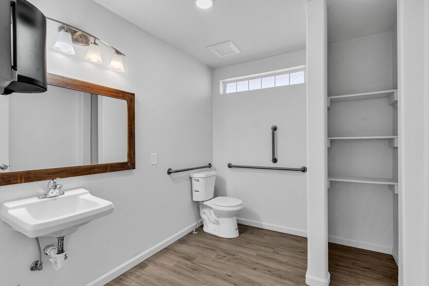 More Photos Of 1840 Pope Valley Ranch Rd, Pueblo Flex For Sale