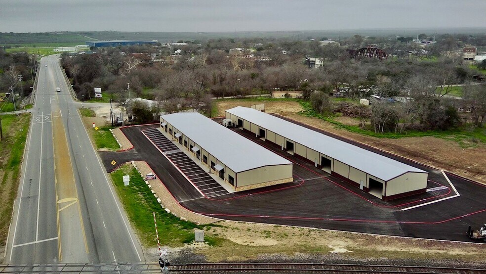 More Photos Of 3556 FM 78, McQueeney Warehouse For Lease