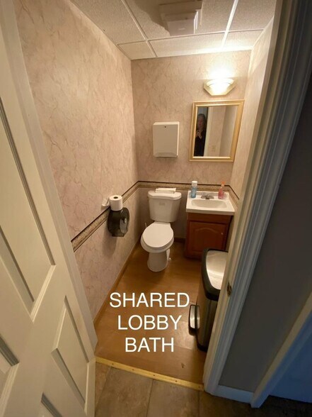 More Photos Of 4349 Linglestown Rd, Harrisburg Office Residential For Lease