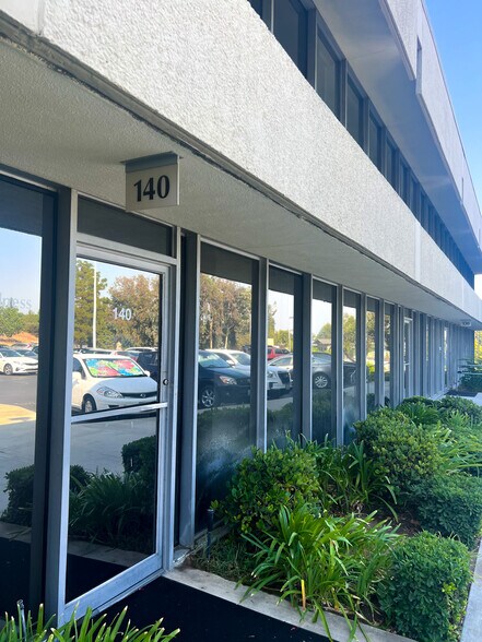More Photos Of 301 W Bastanchury Rd, Fullerton Medical For Lease