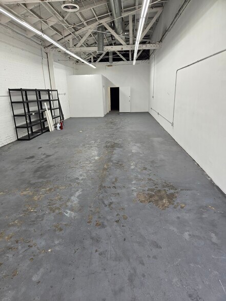 More Photos Of 1504 S Main St, Los Angeles Unknown For Lease