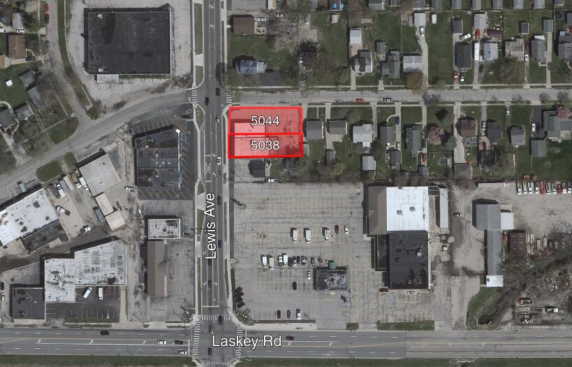 More Photos Of 5038-5044 Lewis Ave, Toledo Freestanding For Sale