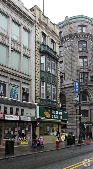 More Photos Of 130 Market St, Paterson Apartments For Lease