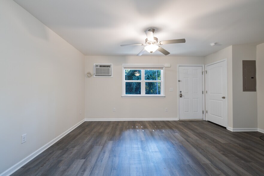 More Photos Of 808 College Ave, Clemson Apartments For Sale