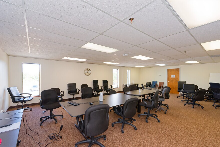 More Photos Of 29 E Mountain St, Worcester Office For Sale